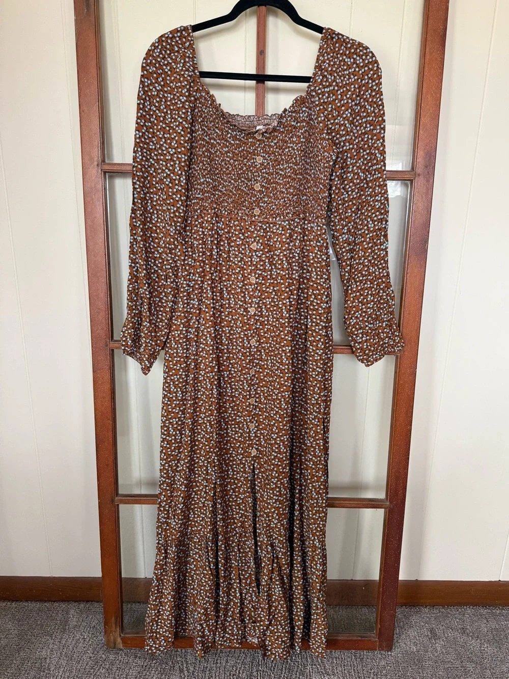 Dokotoo NWOT Brown Floral Smocked Long-sleeve Maxi Dress Boho Flowy - Medium - Picture 3 of 8